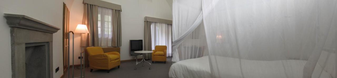 Hotel Cavour Et Des Officiers Bard Bagian luar foto