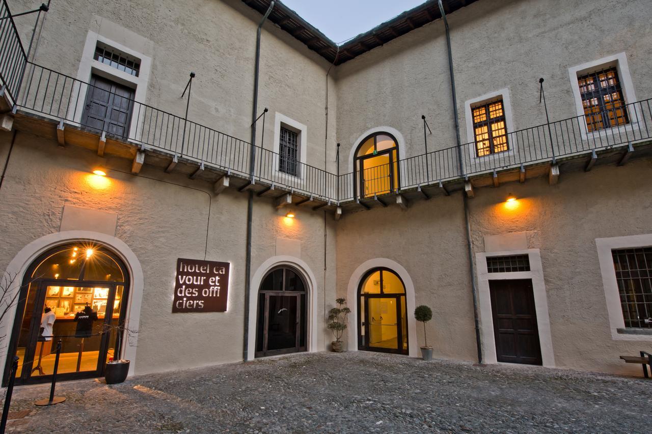 Hotel Cavour Et Des Officiers Bard Bagian luar foto